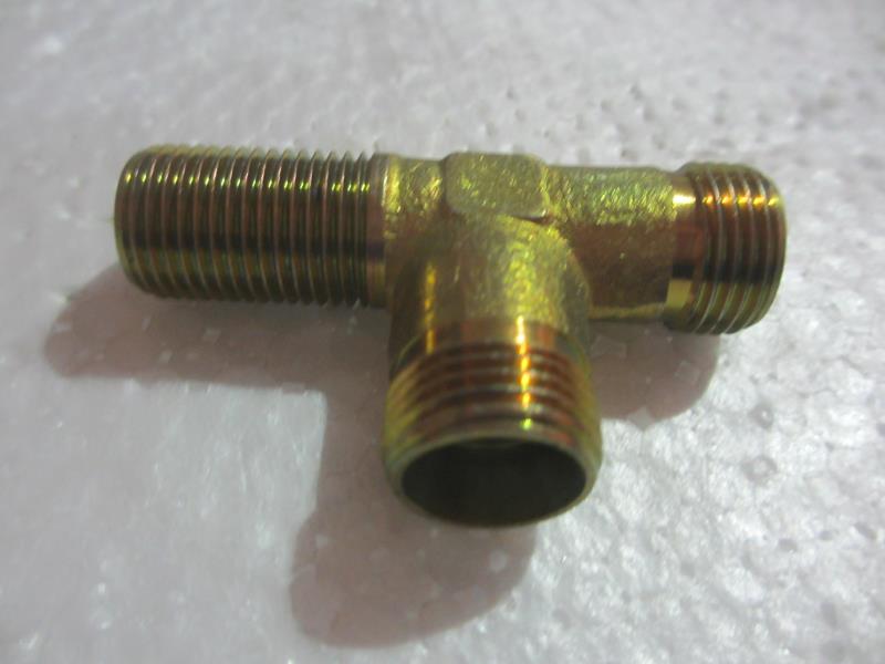 三通接头体M16*1.5-M18*1.5*2