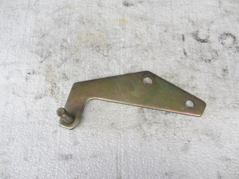 离合器助力缸支承板焊接总成