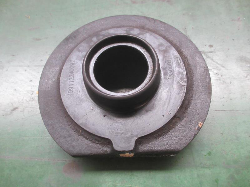 换档杆支座顶盖总成