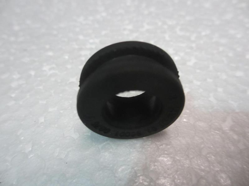 穿线胶圈(后围)