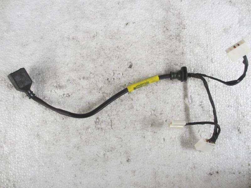 右组合后灯电线