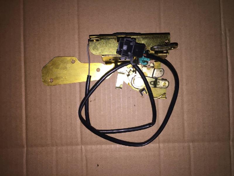 右车门门锁-锁体部分（电动）