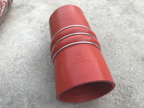 内氟外硅胶管