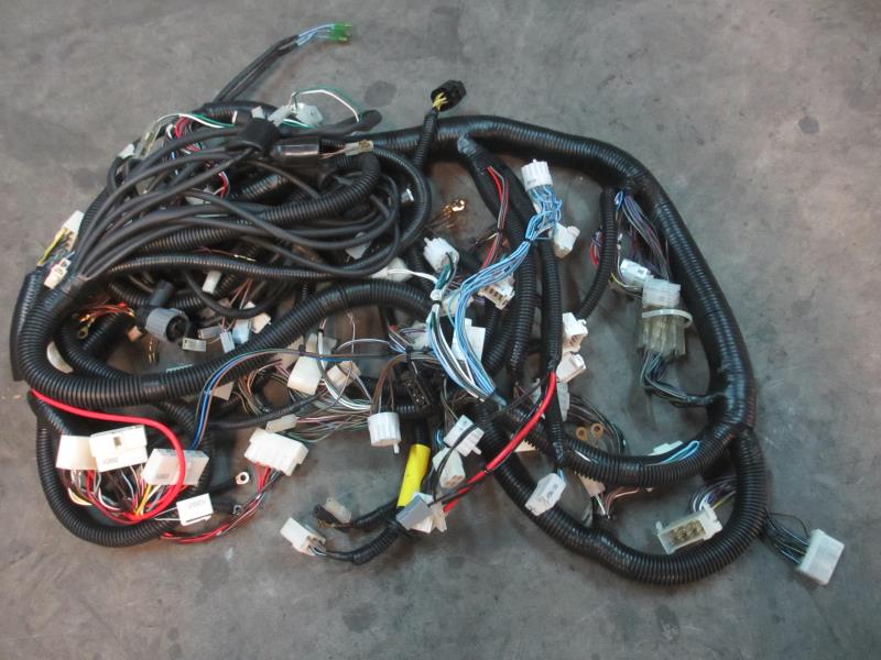 驾驶室电线束（普通前照灯、WP系列发动机）