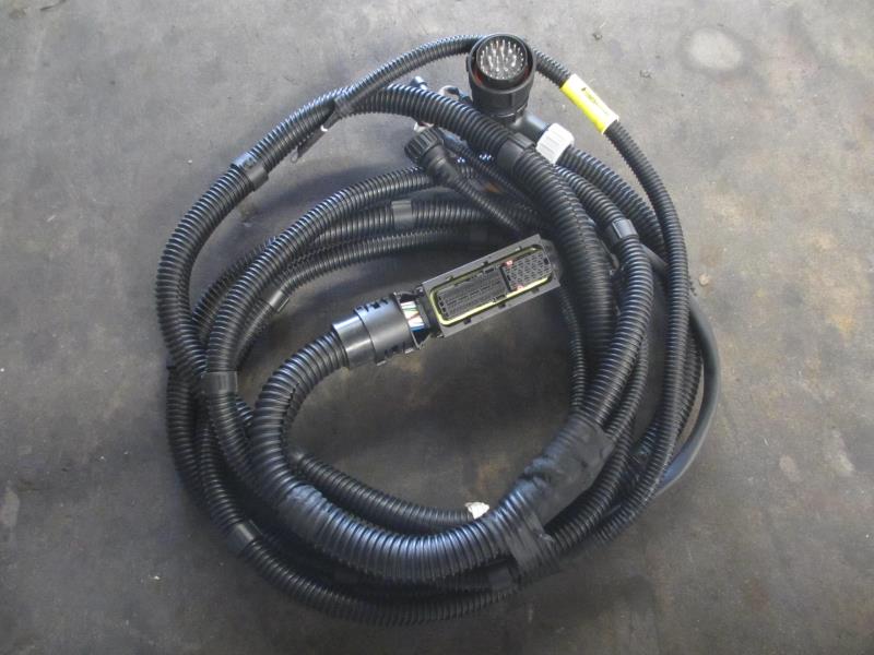 发动机底盘电线束(WP10、4*2/6*4)