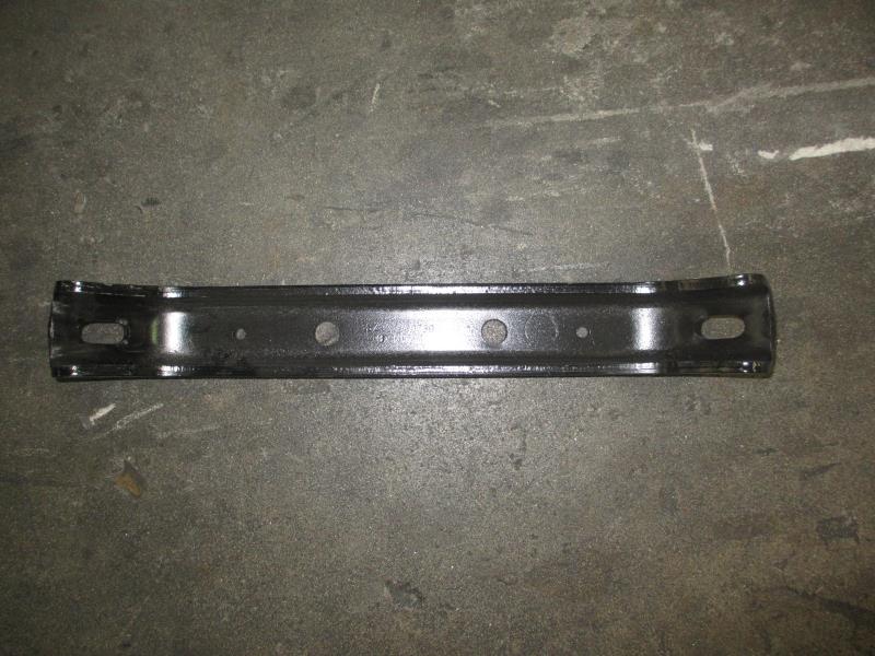 变速器悬置横梁