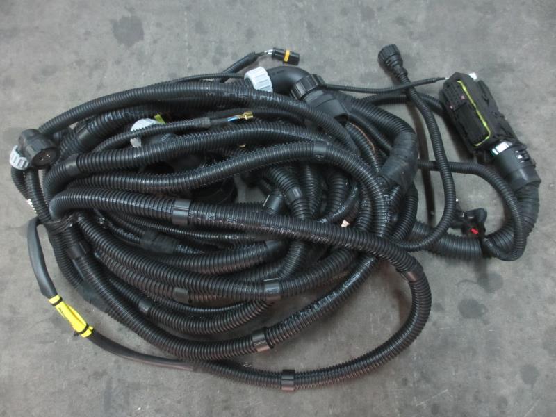 发动机、变速器底盘线束(HX/WP10E30/8*4自卸车)