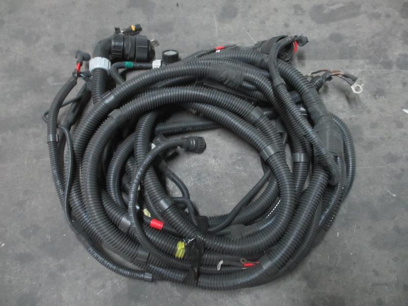 发动机、变速器底盘线束(HX/WP10E30/6*2轻量化/CBCU)