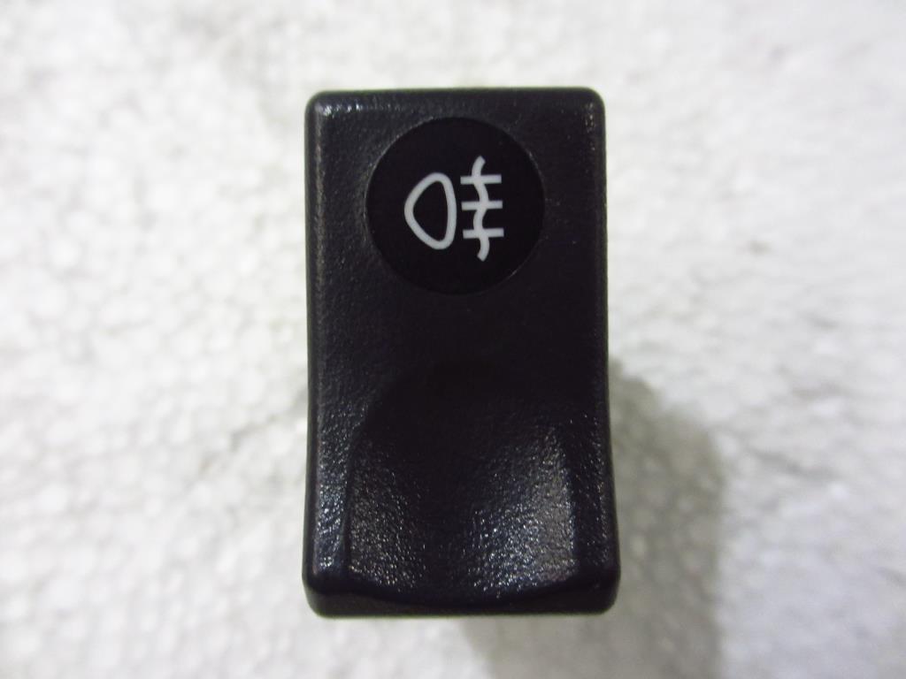 后雾灯开关（3750040-C0100）