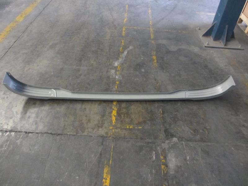 下保险杠（铁）