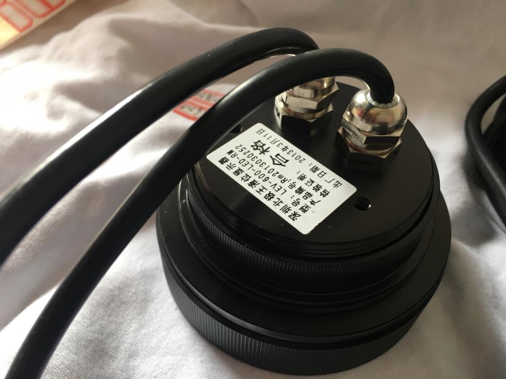 显示器