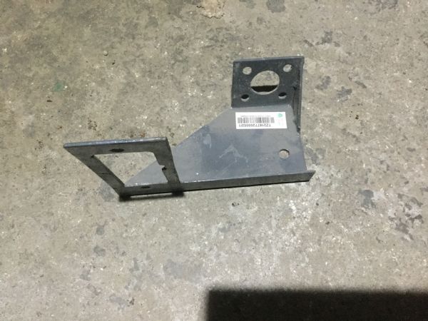 灯右支架（左右对称）
