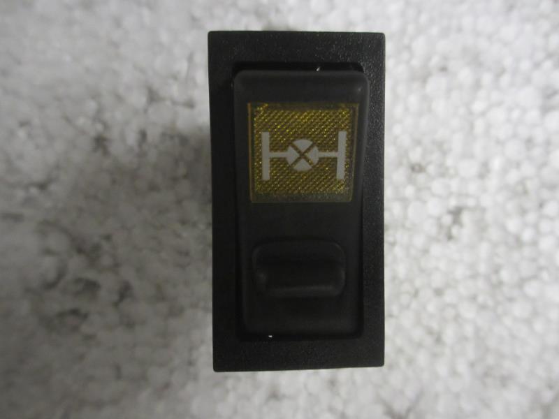 轮间差速器自锁开关