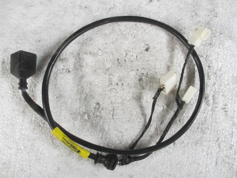 左组合后灯电线