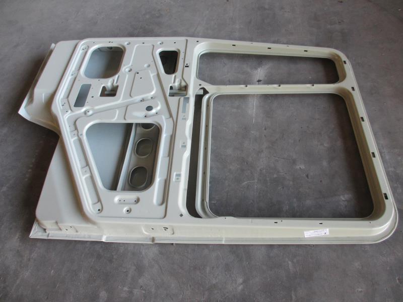 F2000新款右车门焊接总成（电泳）