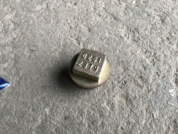 磁性螺塞总成