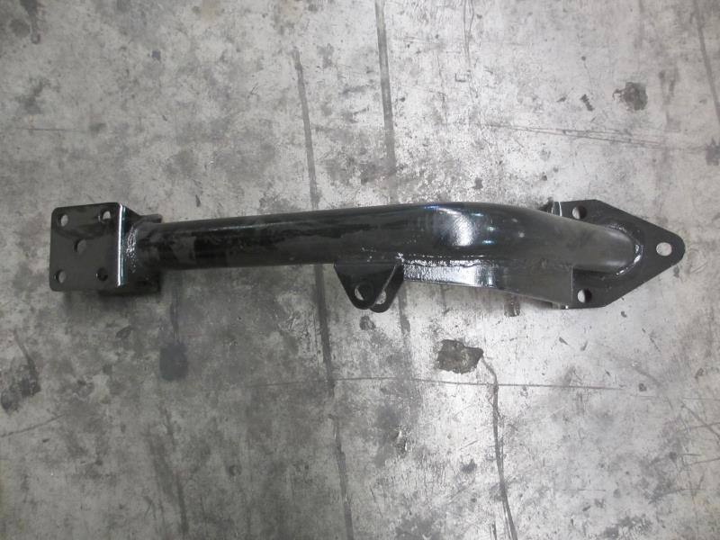 右后悬置支架总成