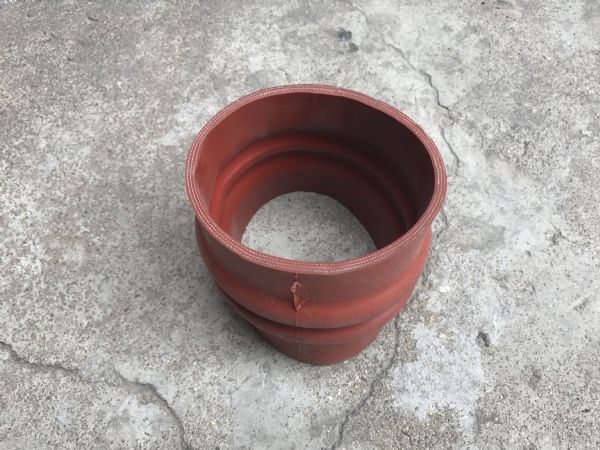 中冷器软管(鼓肚)