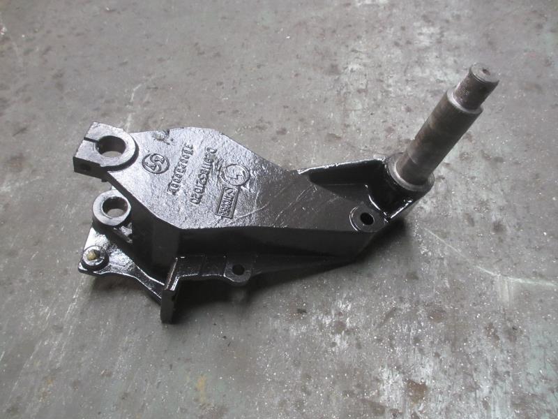 前簧左前支架总成