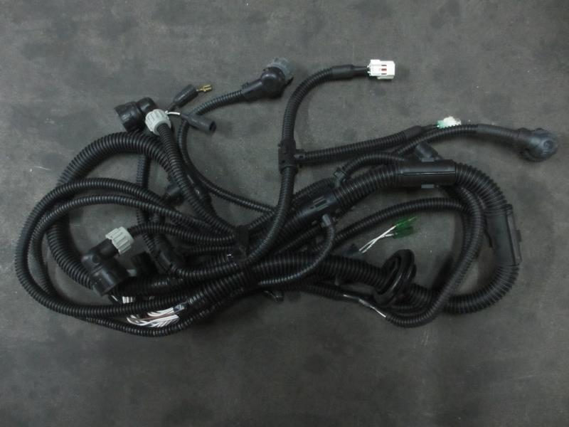 左前部线束(整体式前照灯,无排气制动)