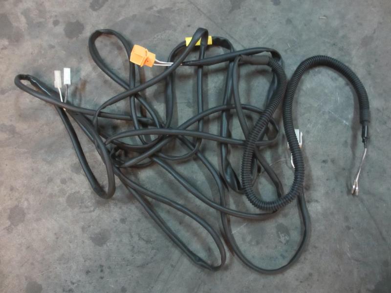 右顶蓬电线束(LED灯具)