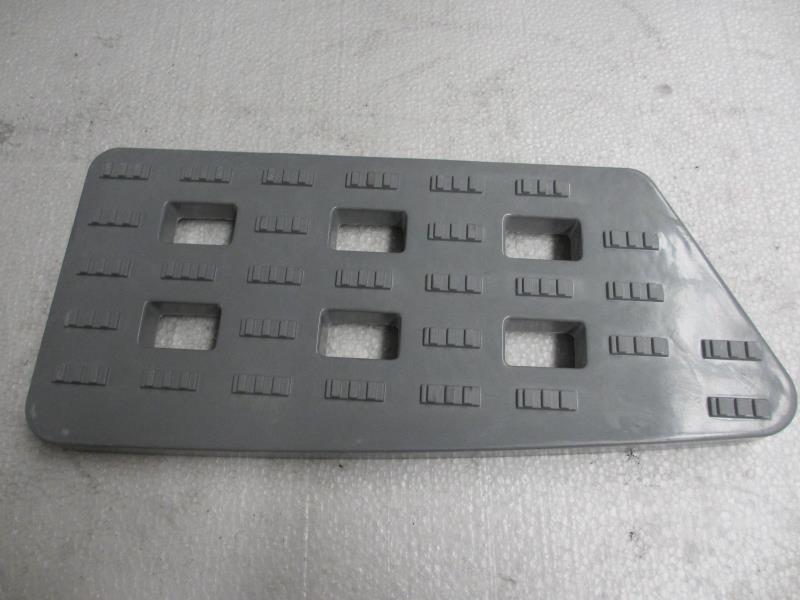 右中非金属台阶