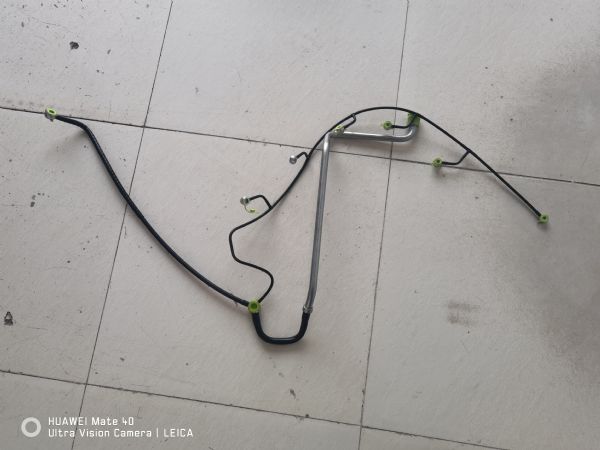 燃油回油管总成